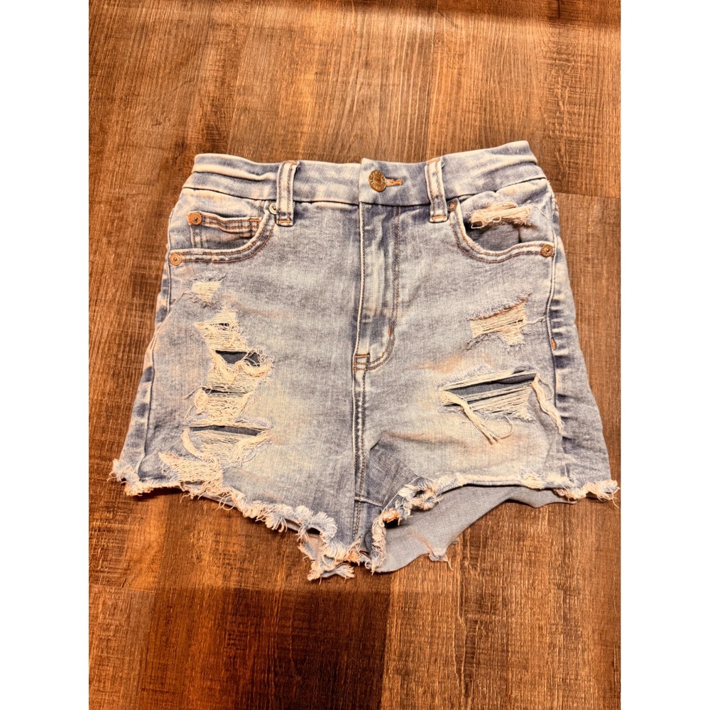 American Eagle Curvy Hi-Rise Shortie Light Wash Distressed Denim Shorts‎ Size 00